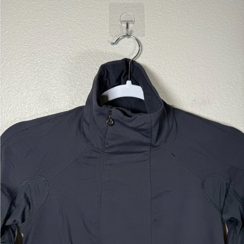 Lululemon athletica Run Reflect Pullover Black jacket 4 R24